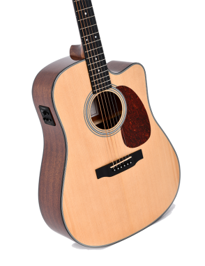 Sigma® Guitarra Electroacústica Dreadnought DMC-1E Fishman® Color: Natural