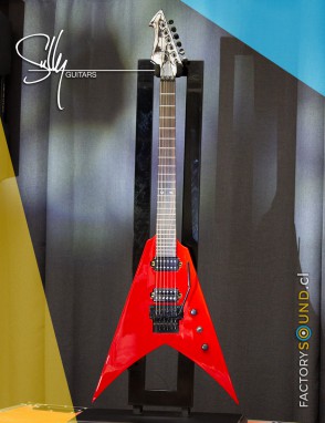 Sully Guitars Revolution Lola Red con estuche duro