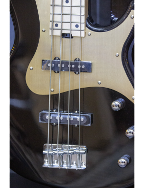 Aria® RSB-618 Bajo Eléctrico 4 Cuerdas Color: Black