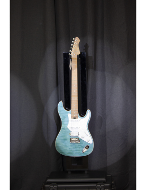 Aria® Guitarra Eléctrica 714-MK2 Fullerton Flamed Stratocaster® Style Color: Turquoise Blue