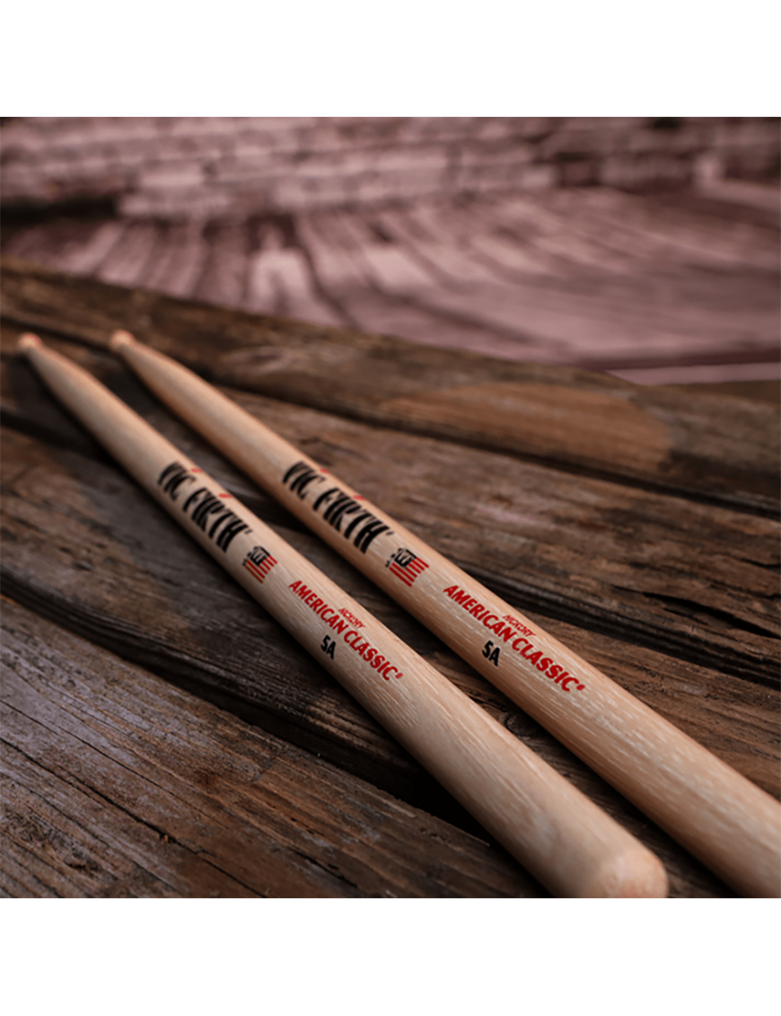 VIC FIRTH® 5A American Classic® Baqueta  Punta Madera