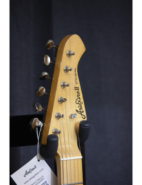 Aria® STG-57 Guitarra Eléctrica SSS Tremolo Stratocaster® Style Color: Black