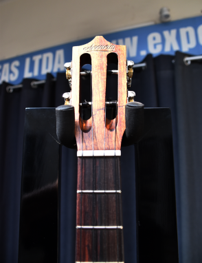 Accacia® Cuatro Venezolano Acústico con Softcase