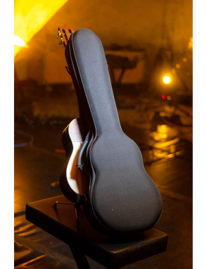 Accacia® Cuatro Venezolano Acústico con Softcase