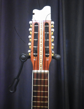 Carlos Quispe Charango Electroacústico con Funda