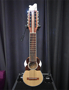 Carlos Quispe Charango Electroacústico con Funda