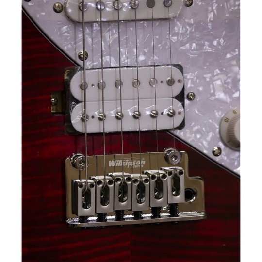 Aria® 714-MK2 Guitarra Eléctrica Fullerton Flamed Stratocaster® Style