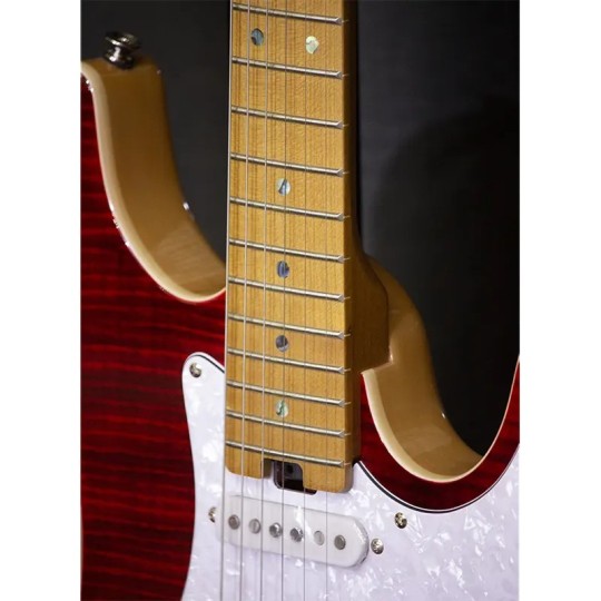 Aria® 714-MK2 Guitarra Eléctrica Fullerton Flamed Stratocaster® Style